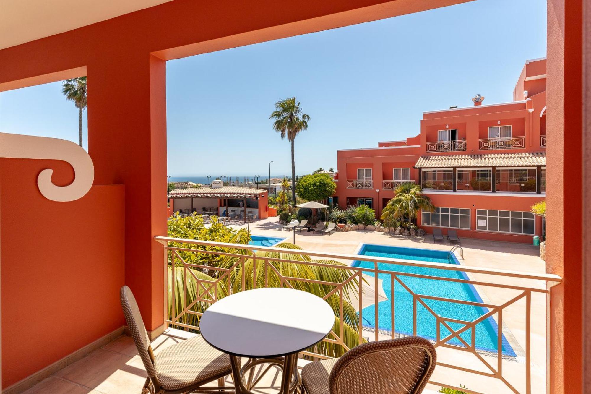 Belavista Da Luz - Wellness & Lifestyle Hotel Oda fotoğraf